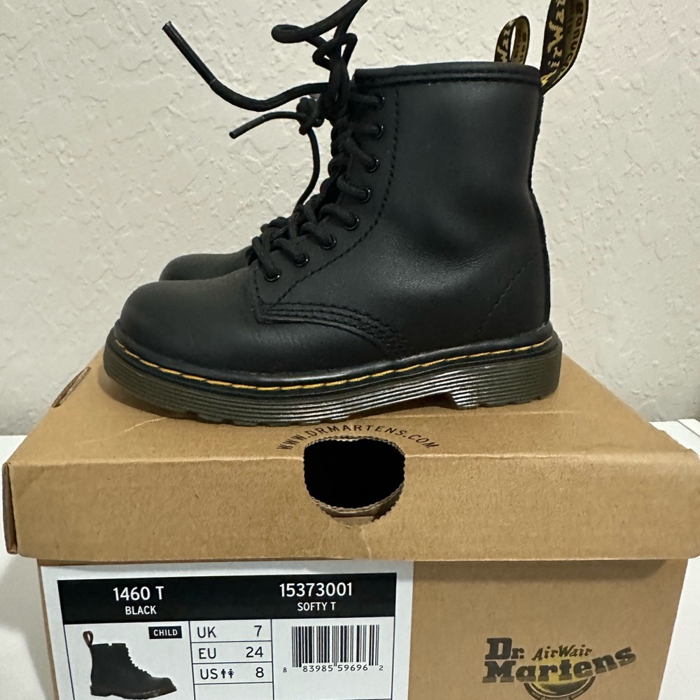 Dr. martens black leather boots